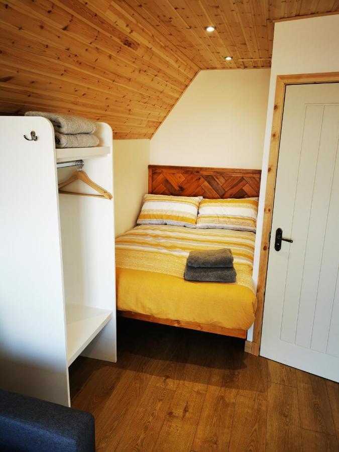 Отель Gowanview Glamping Банф Экстерьер фото
